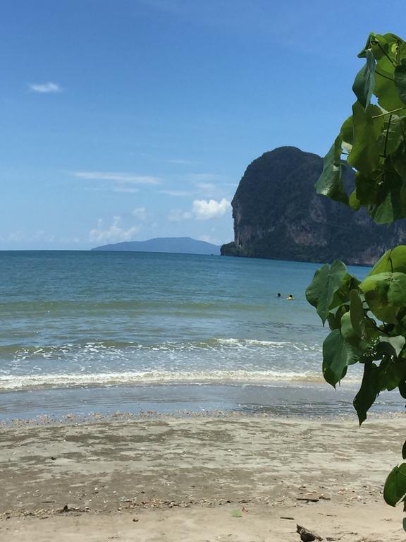 Pakmeng Beach Resort Bagian luar foto